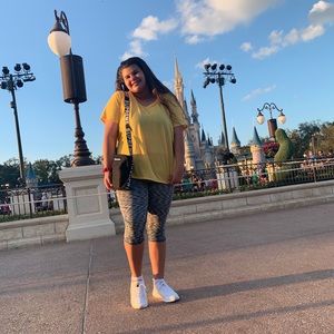 Meet your Posher, Georgea